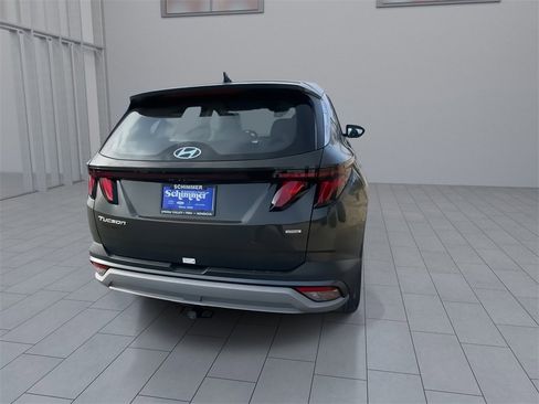 Used 2025 Hyundai Tucson SE image 7