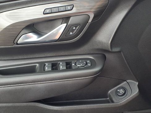 Used 2022 GMC Terrain SLT image 24