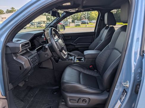 Used 2025 Toyota 4Runner TRD Off-Road Premium w/ Tow Technology Package AWD/4WD image 21