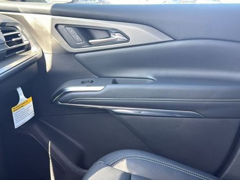 New 2026 Chevrolet Traverse LT w/ Driver Confidence Package image 24