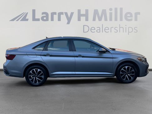 Used 2023 Volkswagen Jetta S FWD image 6
