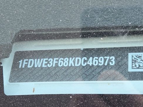 Used 2019 Ford E-350 and Econoline 350 Super Duty w/ Power Windows & Locks Group image 22