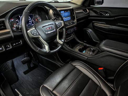 Used 2022 GMC Acadia Denali w/ Denali Technology Package AWD/4WD image 13