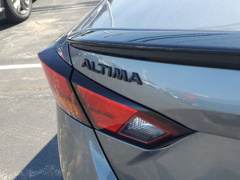 Certified 2022 Nissan Altima 2.5 SR w/ Midnight Edition Package FWD image 7