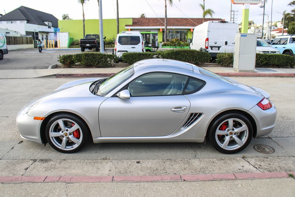 Used 2007 Porsche Cayman S RWD image 2