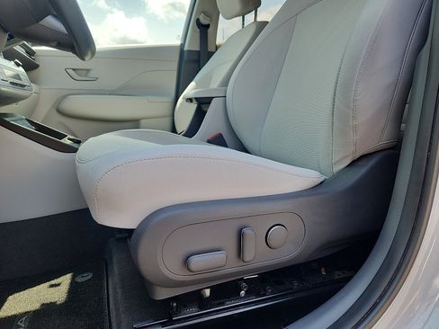 Certified 2024 Hyundai Kona SEL w/ Convenience Package AWD/4WD image 23