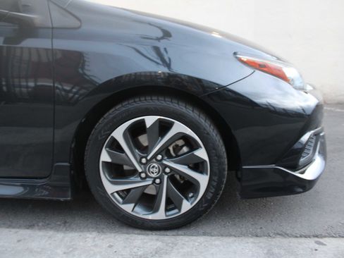 Used 2018 Toyota Corolla iM image 13