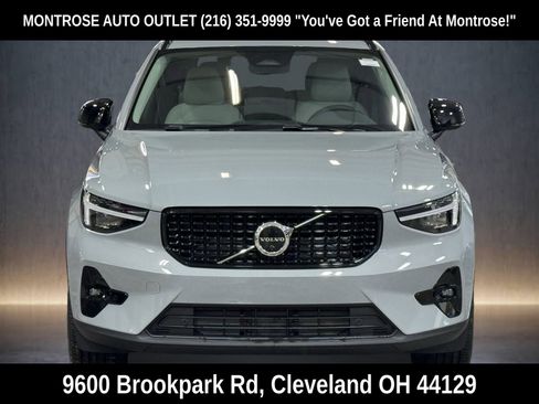 New 2026 Volvo XC40 B5 Plus w/ Protection Package Premier image 8