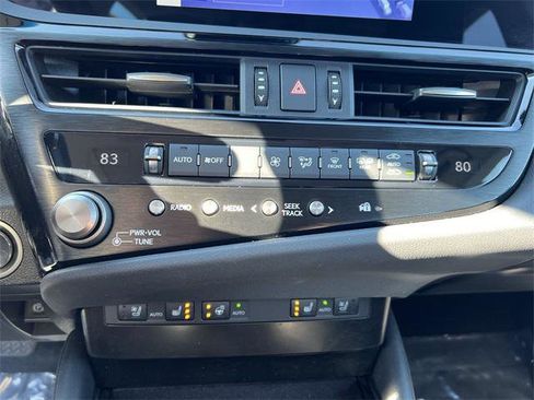 Certified 2024 Lexus ES 250 w/ Premium Package image 17