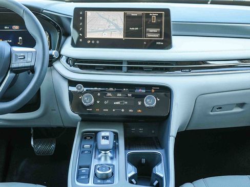 New 2026 INFINITI QX60 Pure image 15