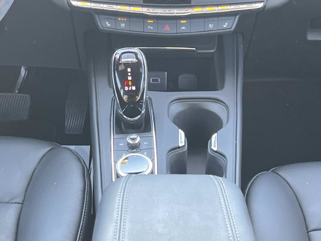 Certified 2023 Cadillac XT4 Premium Luxury FWD image 17