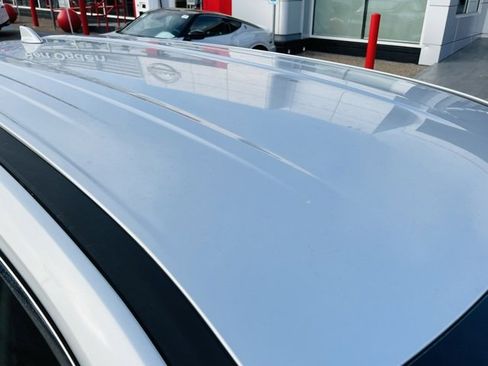 Used 2023 Nissan Rogue SV image 7