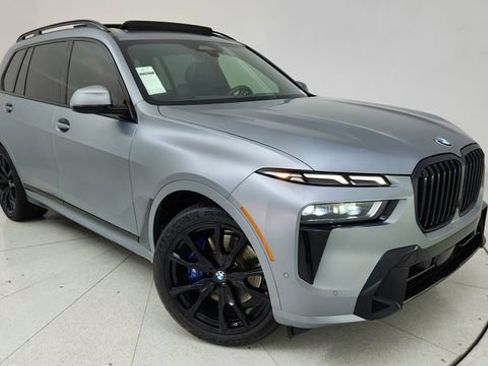 Used 2024 BMW X7 xDrive40i w/ M Sport Package image 1
