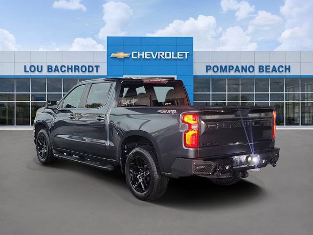 Used 2022 Chevrolet Silverado 1500 RST w/ LPO, Blackout Package AWD/4WD image 4