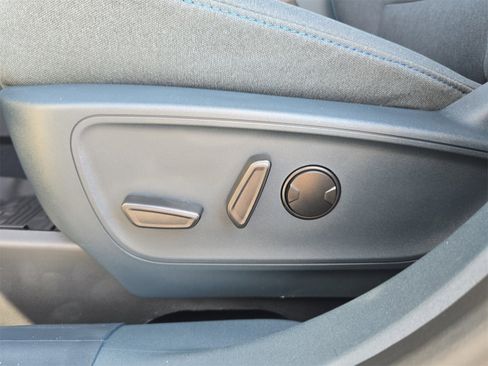 New 2025 Ford Maverick XLT w/ XLT Luxury Package image 15