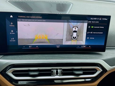 Used 2023 BMW i4 eDrive35 w/ Premium Package RWD image 10
