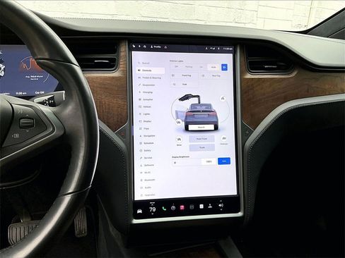 Used 2020 Tesla Model X Long Range image 10