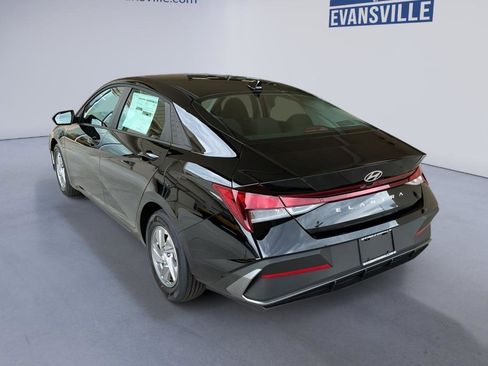 New 2026 Hyundai Elantra SE w/ Cargo Package image 7