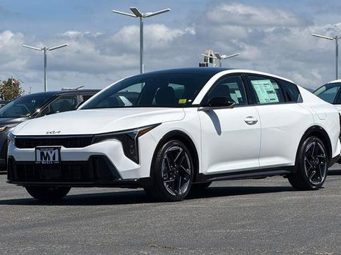 New 2026 Kia K4 GT-Line image 16