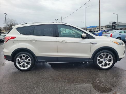 Used 2013 Ford Escape Titanium w/ Class II Trailer Tow Pkg image 4