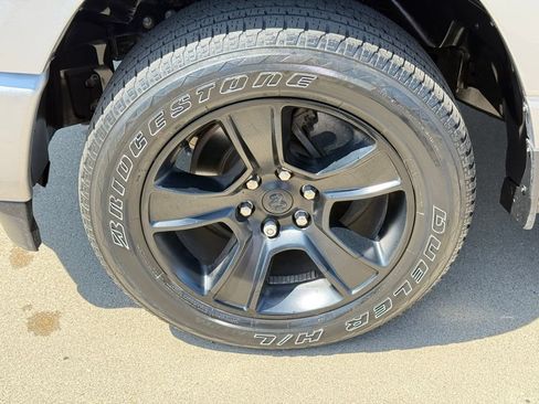 Used 2023 RAM 1500 Big Horn AWD/4WD image 14