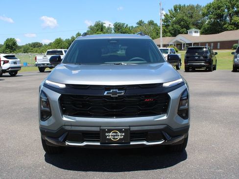 New 2026 Chevrolet Equinox RS w/ Convenience Package III FWD image 3
