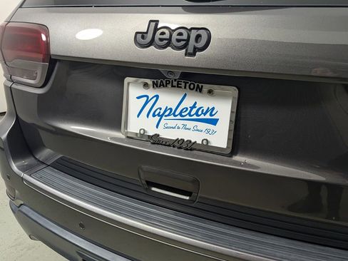 Used 2017 Jeep Grand Cherokee Limited w/ Luxury Group II RWD image 9