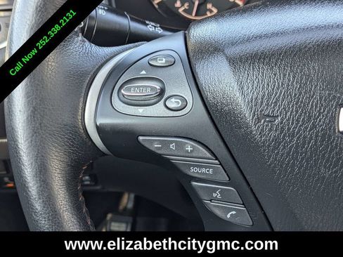 Used 2019 Nissan Pathfinder SL image 29