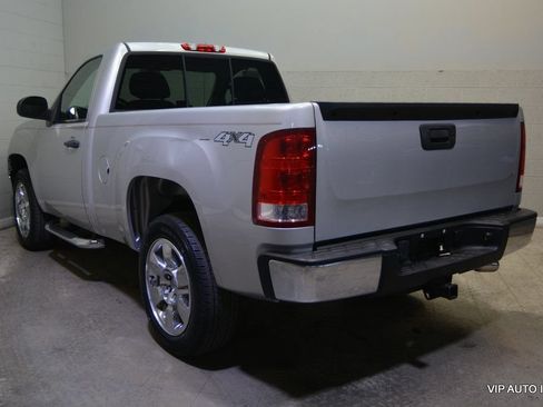 Used 2010 GMC Sierra 1500 SLE w/ SLE Preferred Package AWD/4WD image 4