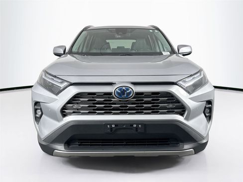 Certified 2022 Toyota RAV4 Limited image 8