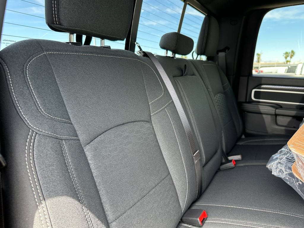 New 2026 RAM 3500 Big Horn AWD/4WD image 16