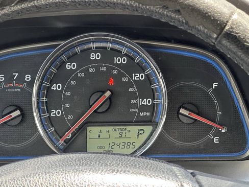Used 2013 Toyota RAV4 Limited FWD image 13