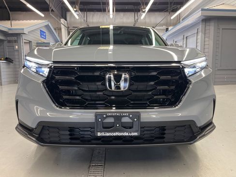 Used 2025 Honda CR-V EX image 2