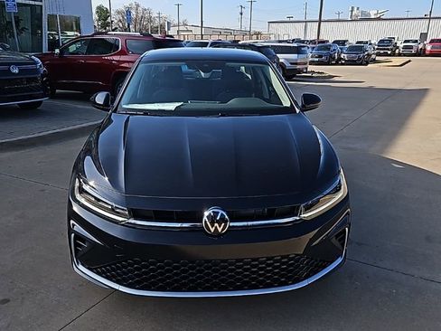 New 2026 Volkswagen Jetta SE FWD image 2