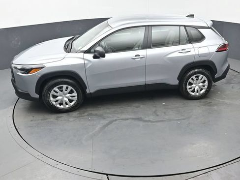 Used 2026 Toyota Corolla Cross L AWD/4WD image 36