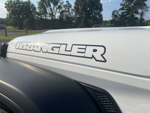 Used 2026 Jeep Wrangler Unlimited Sport AWD/4WD image 9