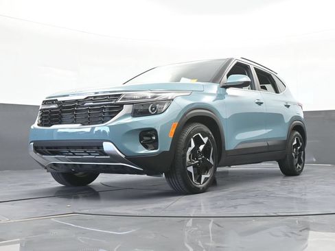 Used 2025 Kia Seltos EX w/ EX Sunroof Package FWD image 54
