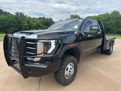 Used 2025 GMC Sierra 3500 SLE w/ SLE Convenience Package