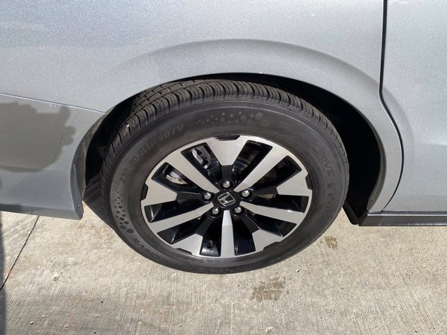 Used 2025 Honda Odyssey EX-L image 13
