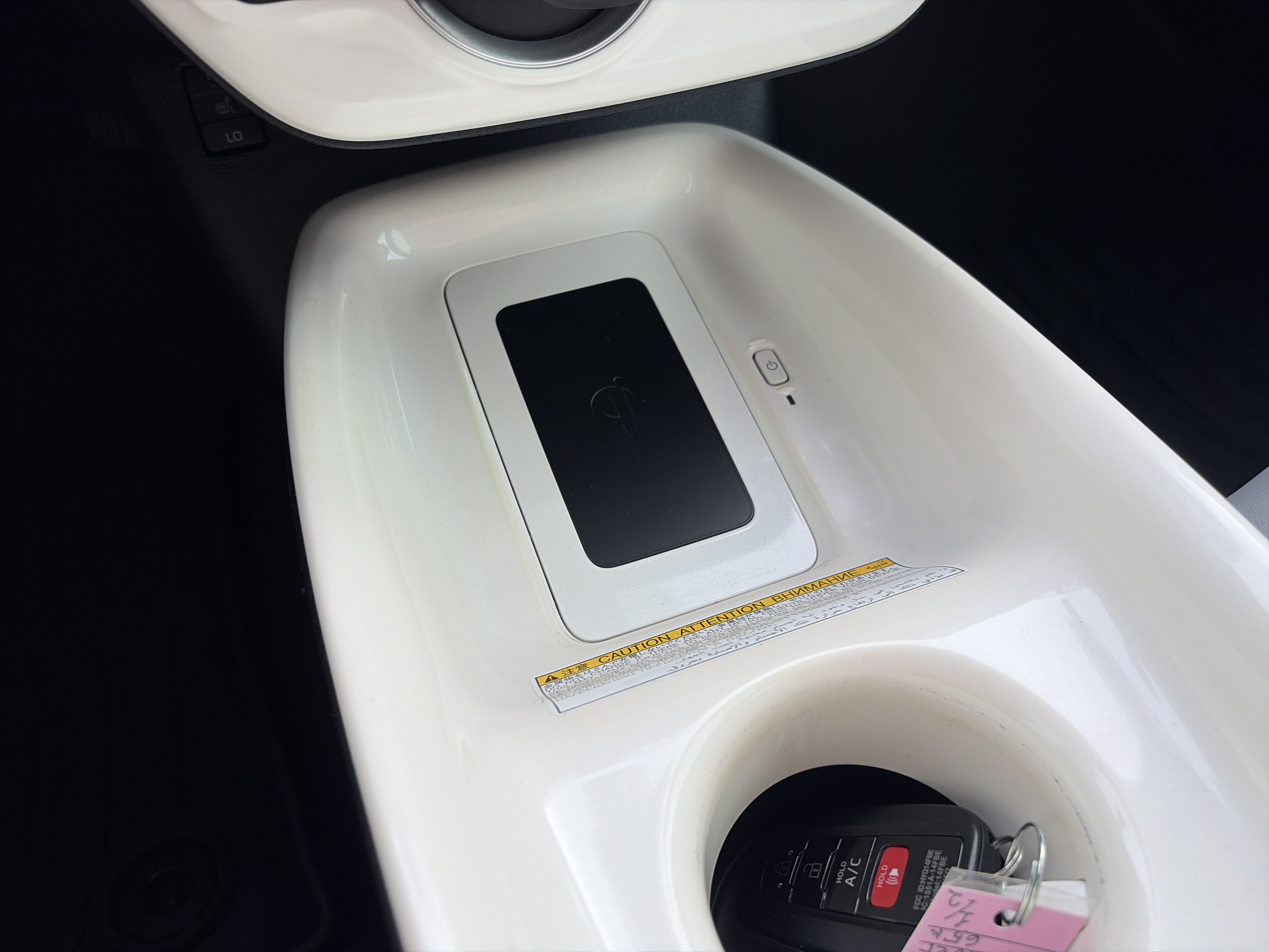 Used 2019 Toyota Prius Prime Premium FWD image 34