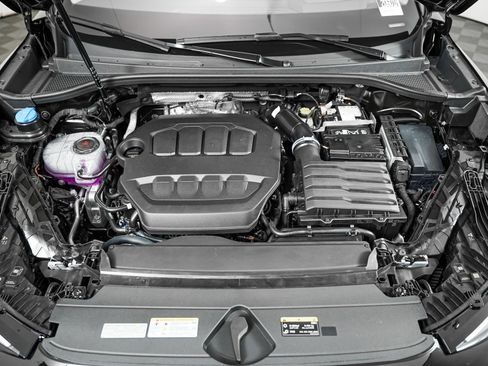 New 2026 Audi Q3 quattro 2.0T image 3