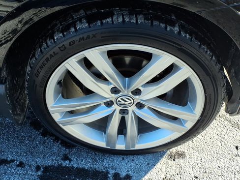 Used 2015 Volkswagen Golf SEL image 5