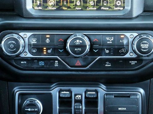 Used 2023 Jeep Wrangler Unlimited Sahara w/ Cold Weather Group image 30