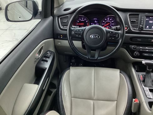 Used 2020 Kia Sedona EX FWD image 29