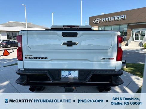 Used 2023 Chevrolet Silverado 1500 ZR2 w/ Technology Package AWD/4WD image 16