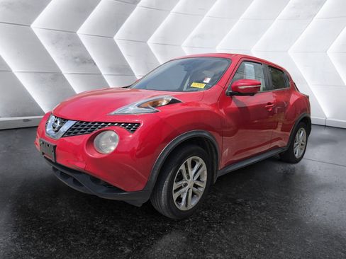 Used 2016 Nissan Juke SV w/ Technology Package FWD image 1