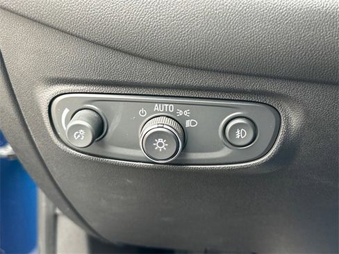 Used 2021 Chevrolet Equinox LT image 26