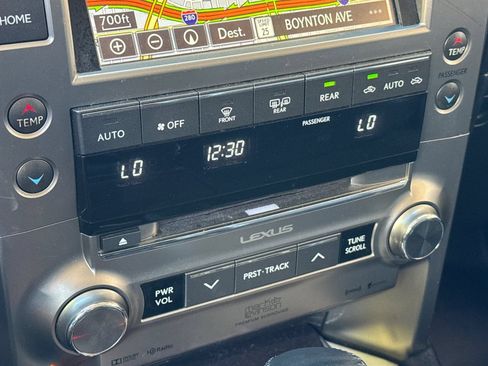 Used 2018 Lexus GX 460 Luxury w/ Preferred Accessory Package AWD/4WD image 30