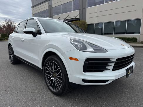 Used 2019 Porsche Cayenne image 2
