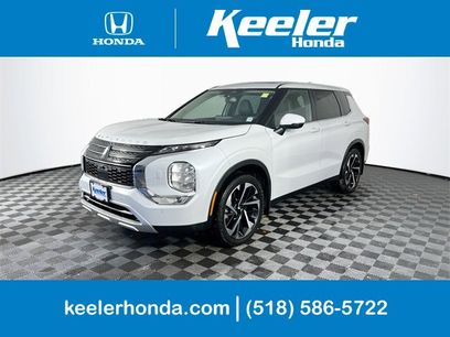 Used 2023 Mitsubishi Outlander SE